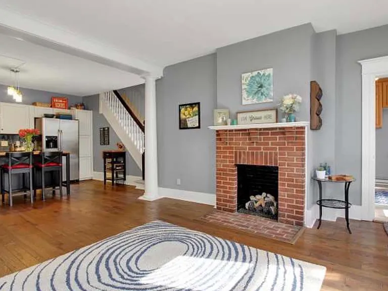 77 E Main St — Photo 9