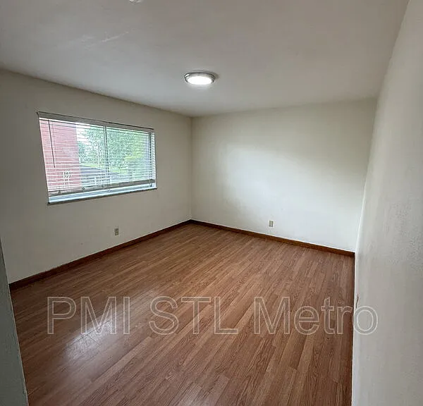 4838 S Broadway St #C — Photo 6