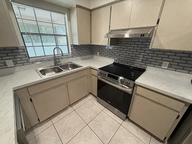 3197 Orchard Highland Dr — Photo 23