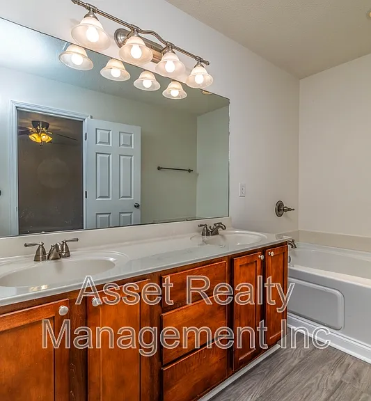 5104 Cates Bend Way #1 — Photo 20