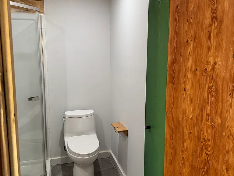 505 Stover St — Photo 12