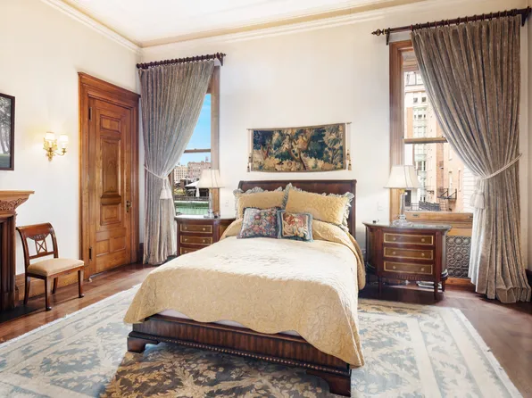 1 West 72nd Street image 9 of 16