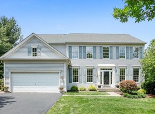 5 Bedford Dr, Basking Ridge, NJ 07920