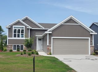 3336 Nature View Dr SE, Kentwood, MI 49512