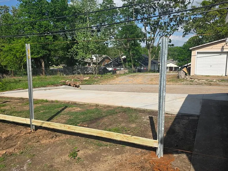 517 N Main St — Photo 24