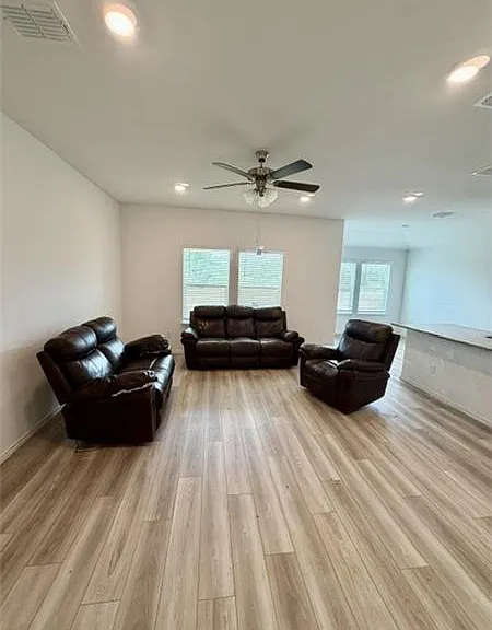 12516 Tarres Ct — Photo 4