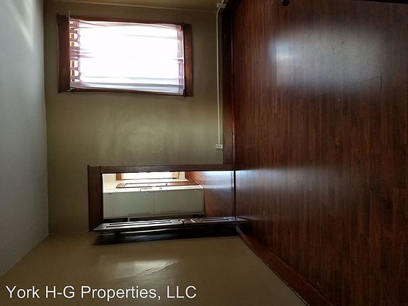 4th image of 25 Linden Ave