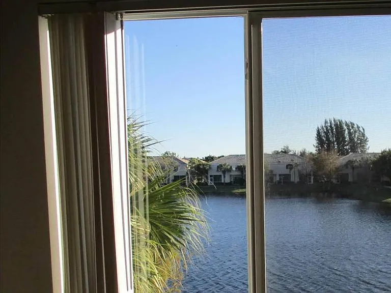 4616 Palmbrooke Cir — Photo 13