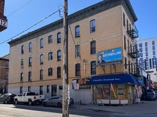 2904 Atlantic Avenue image 1 of 1
