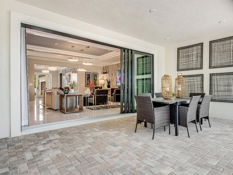 Rachel Model Home Lanai