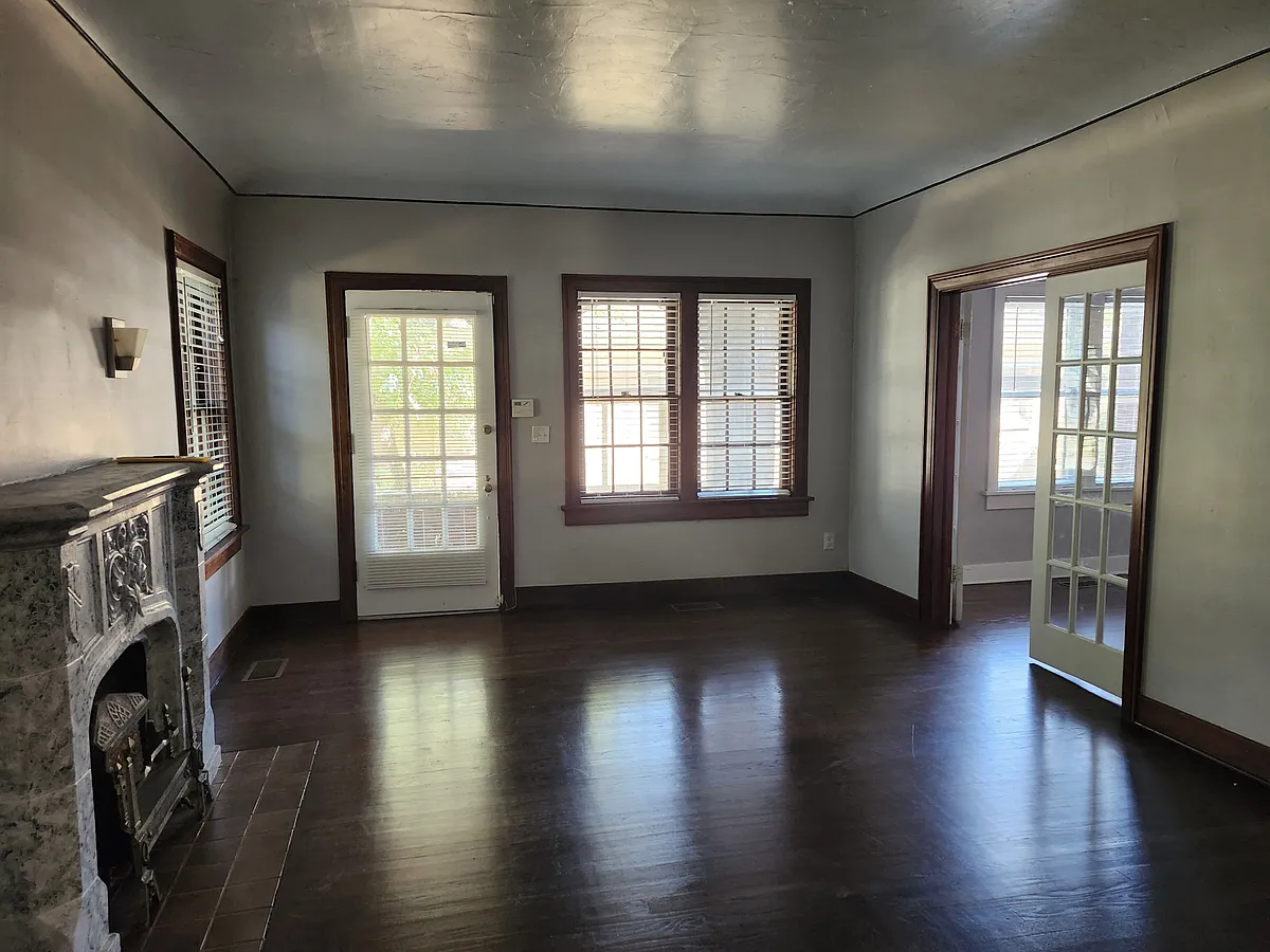 Building Photo - 1008 NW 34th St #1