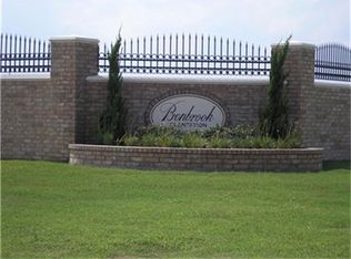 9203 Wheatfield Ln, Rosenberg, TX 77469