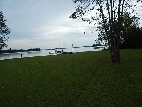 2nd image of 1205 Sunset Dr