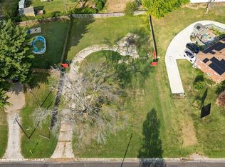 405 E Park Dr, Belleville, IL 62226