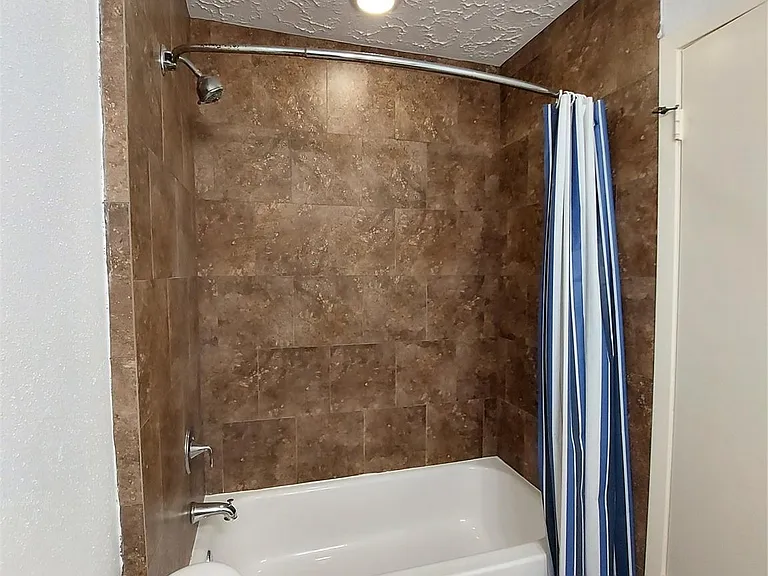 3807 Quiet Place Dr — Photo 24