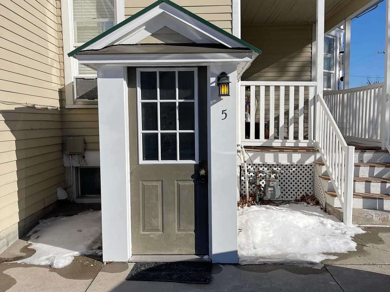 2 bed, $825 — Photo 2