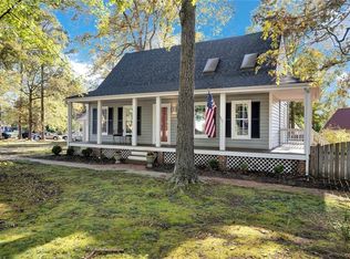 8810 Hawkbill Rd, North Chesterfield, VA 23237