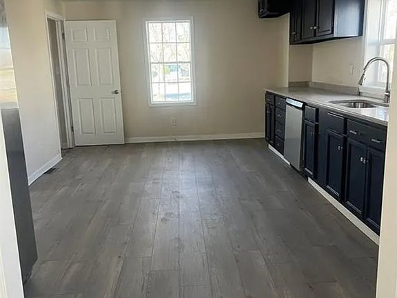 2nd image of 2205 Hendricks St