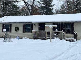 5652 N Red Oak Rd, Lewiston, MI 49756