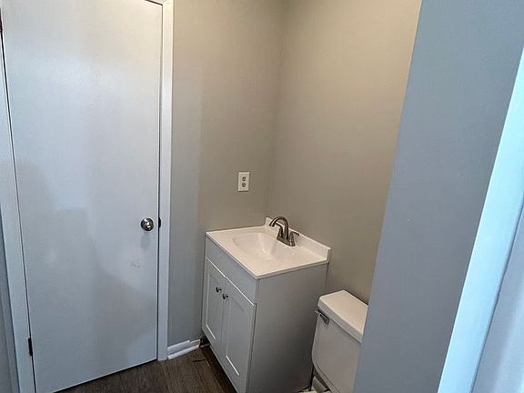 5th image of 1713 Arrowhead Dr