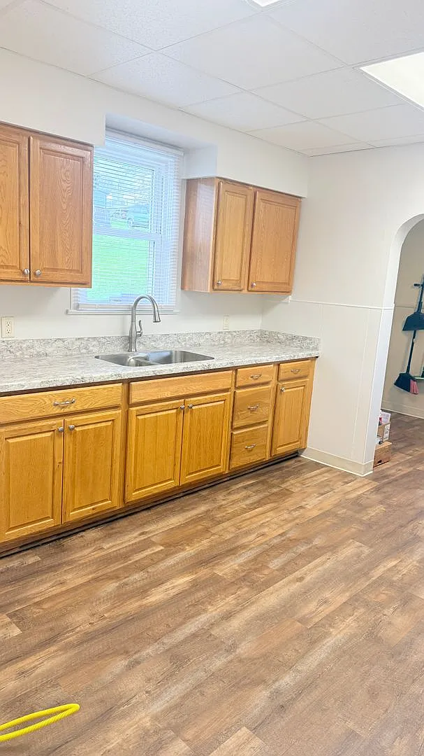 Large 4 bedroom single family home ready now! — Photo 4