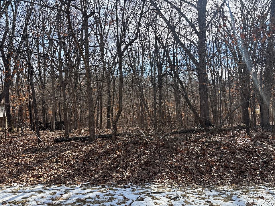 1st image of 374 Bonnie Ct