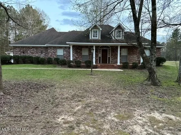 305 Oak Cove Rd, Terry, MS 39170
