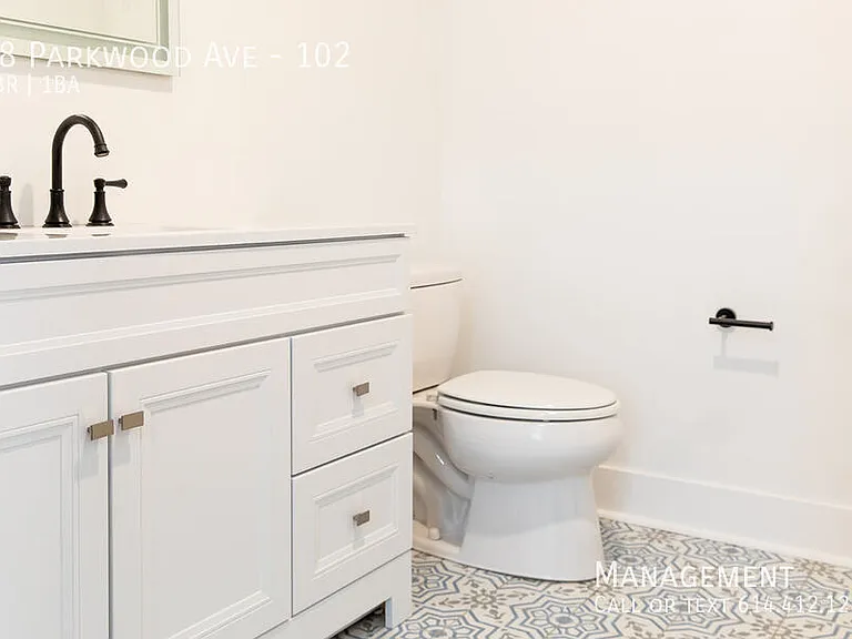 48 Parkwood Ave #102 — Photo 14
