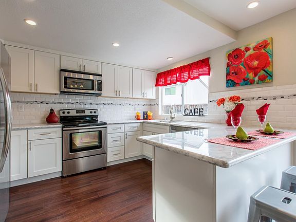5th image of 2541 Edgefield Ct