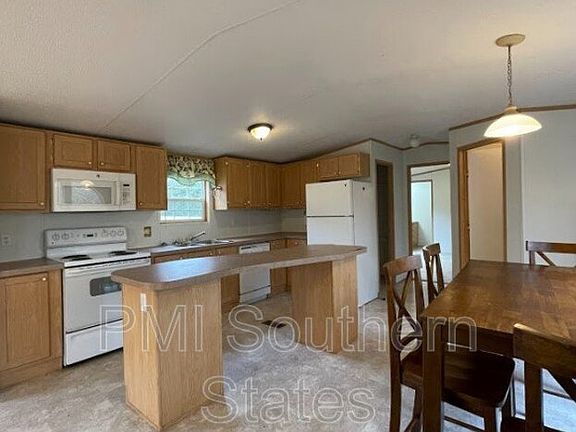 4th image of 1374 Meadowlark Ln