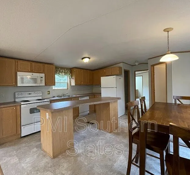 1374 Meadowlark Ln — Photo 4