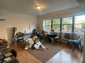 240 Richardson St, Brooklyn, NY