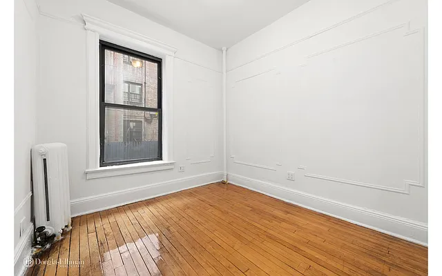 Rented by Douglas Elliman | media 20