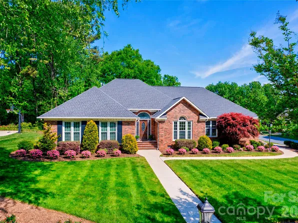 1188 Fawn Ridge Rd NW, Concord, NC 28027