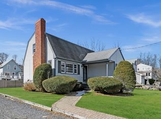 10 Garfield St, Marblehead, MA 01945