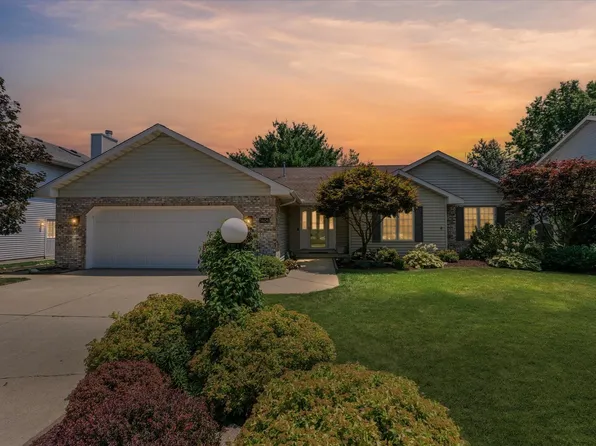 1404 Manchester Dr, Champaign, IL 61822