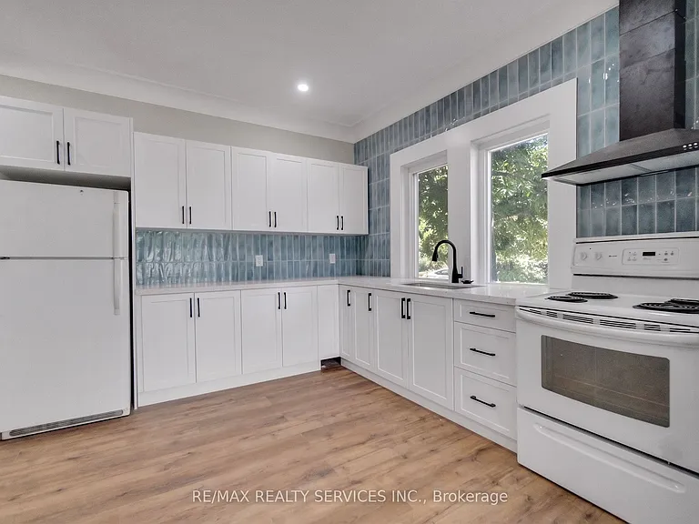 939 Beach Blvd #2 — Photo 9