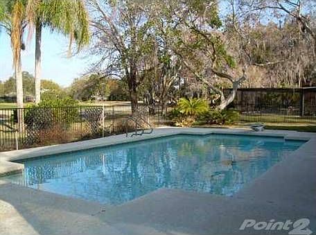2nd image of 4103 Carrollwood Village Dr