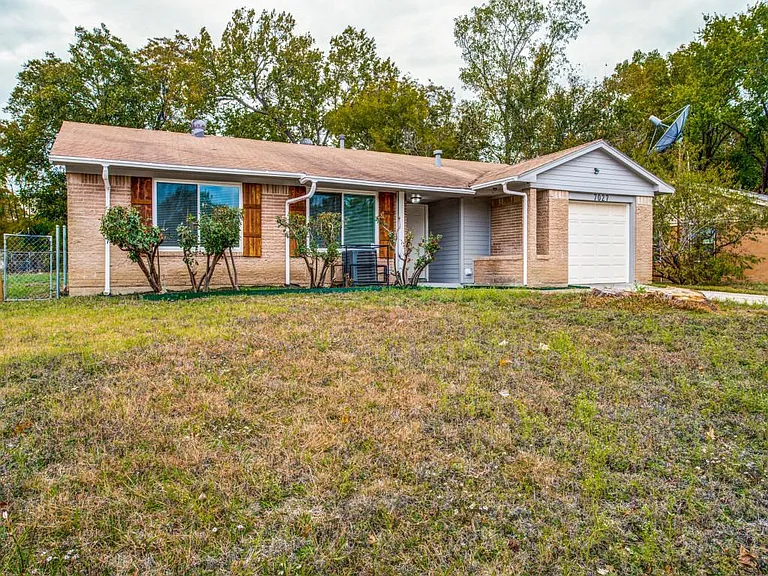 7027 Coleshire Dr — Photo 20
