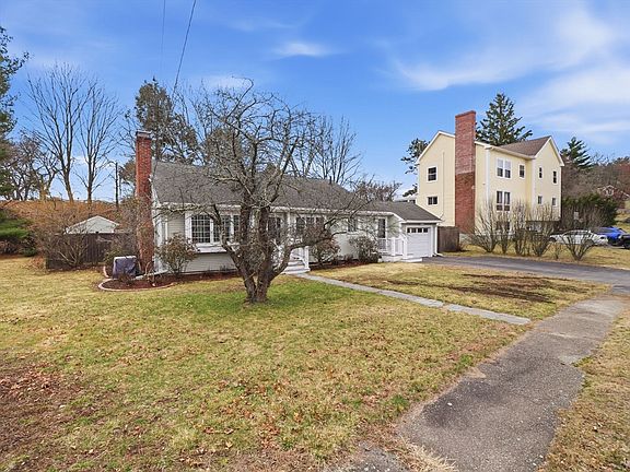 2nd image of 17 Daley St