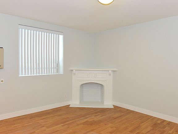 4th image of 83 Isabella St #50021B-112