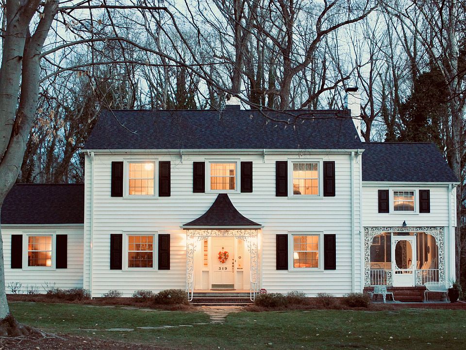 1st image of 319 Rivermont Dr