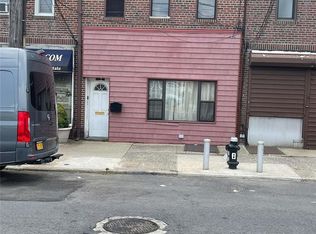 22442 Braddock Ave, Queens Village, NY 11428