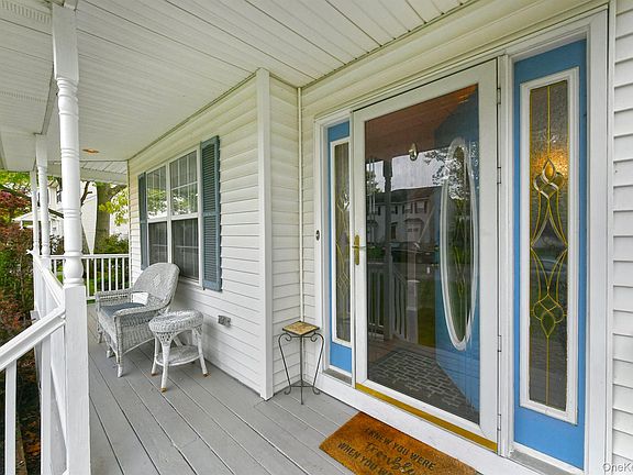 2nd image of 79 6th Avenue