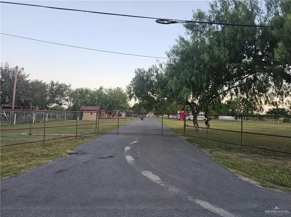 1534 E Mile 13 St N, Weslaco, TX 78599