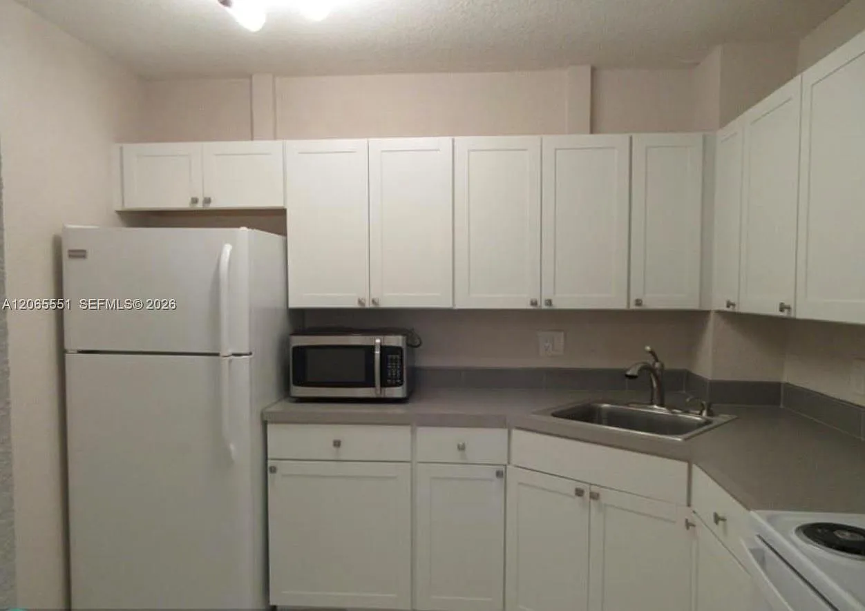 Villa Madrid I Condo — Photo 2