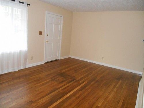 3rd image of 4136 McAllister Ave