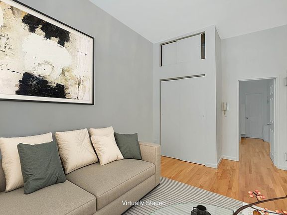 2nd image of 320 E 90th St APT 1D