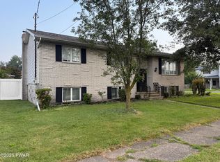 188 Drakes Ln, Old Forge, PA 18518