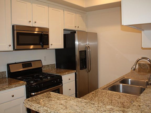 3rd image of 14430 Benefit St APT 302